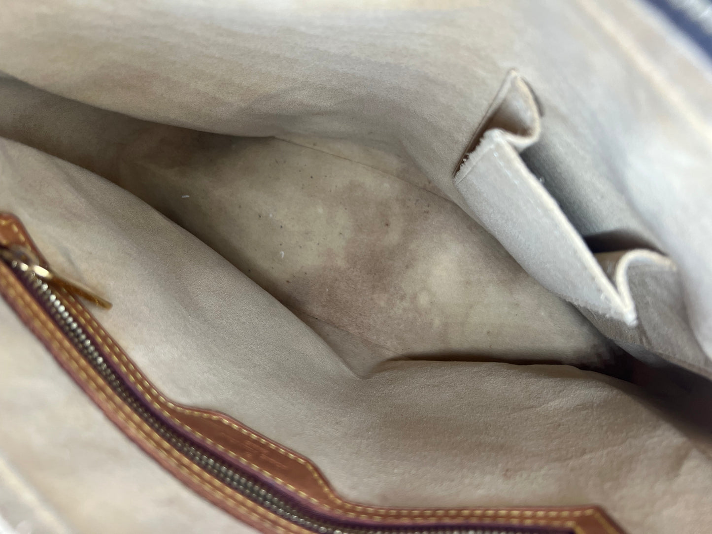 Louis Vuitton Looping GM - Monogram Canvas