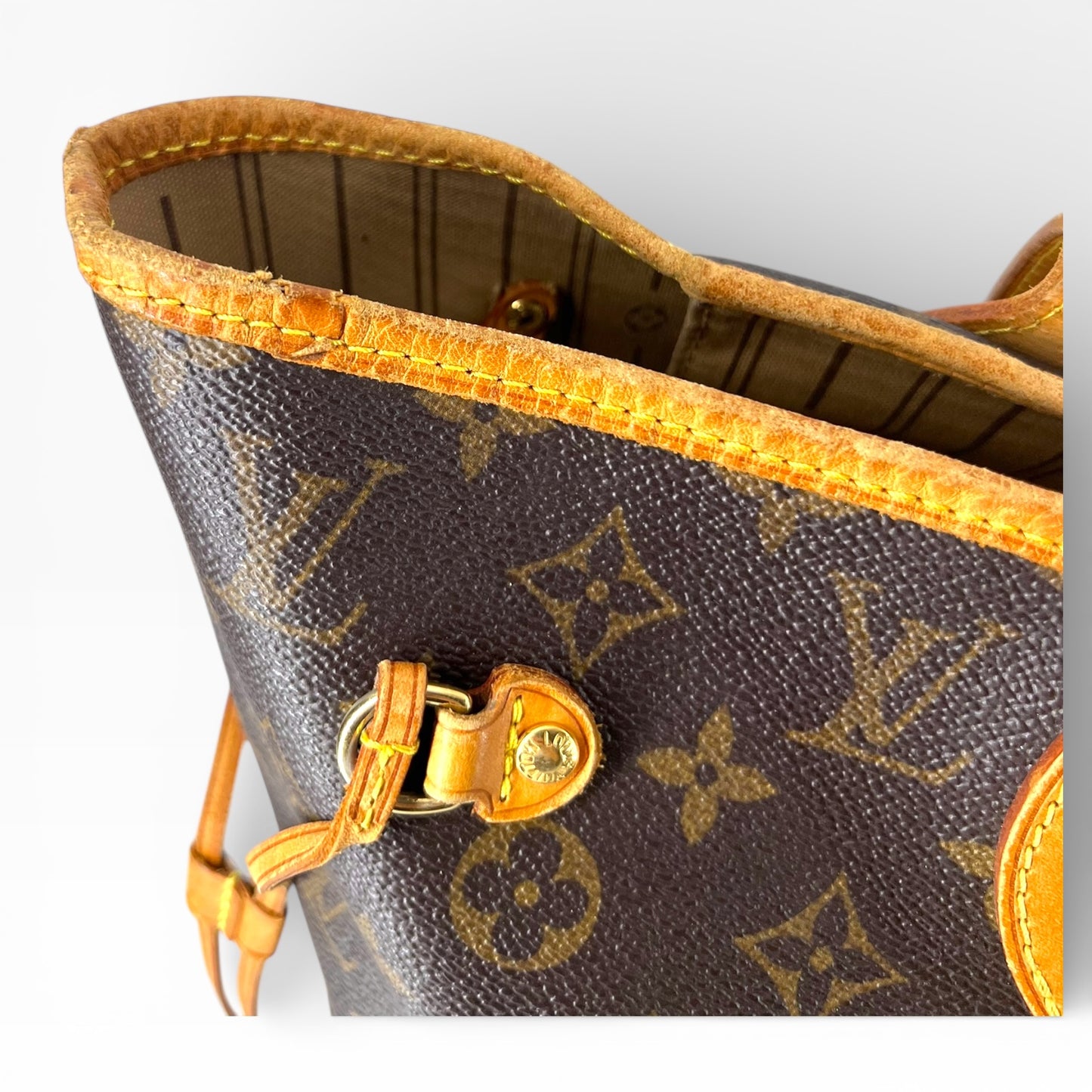 Louis Vuitton Neverfull MM - Monogram Canvas