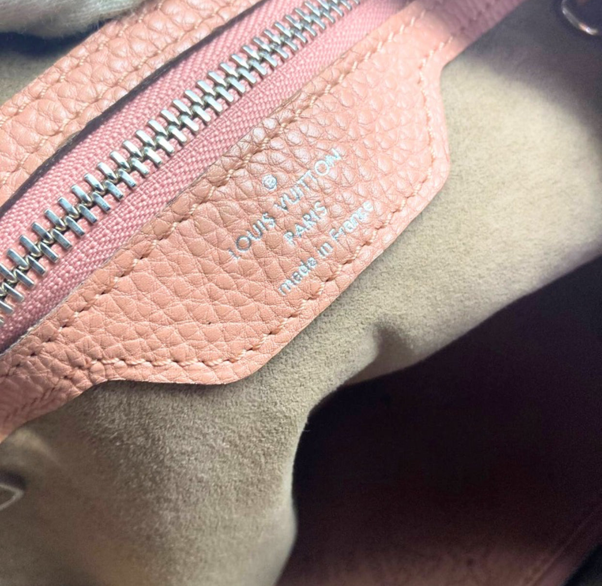 Louis Vuitton Sélène Mahina PM