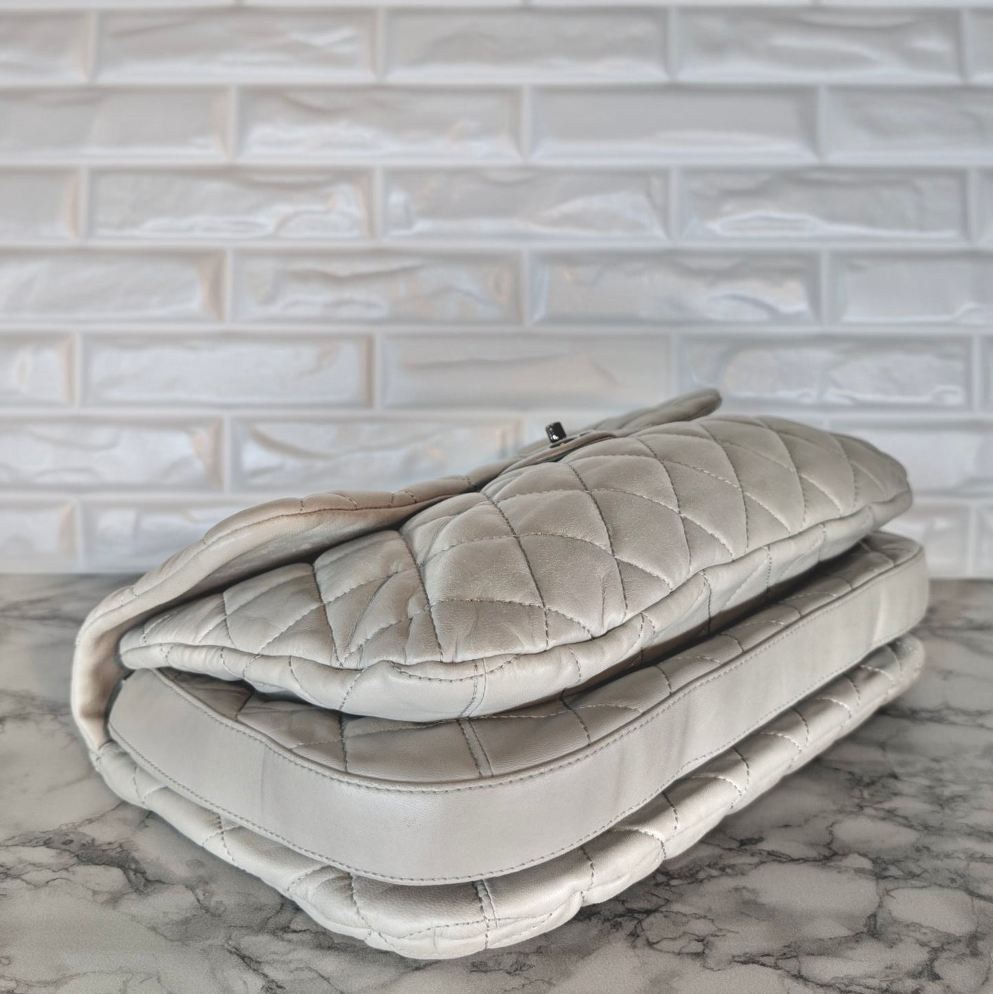 Chanel Jumbo 3 Accordion Flap Bag - Lammleder Ruthenium