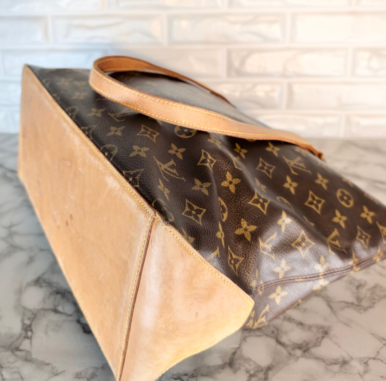 Louis Vuitton Cabas Mezzo - Monogram Canvas