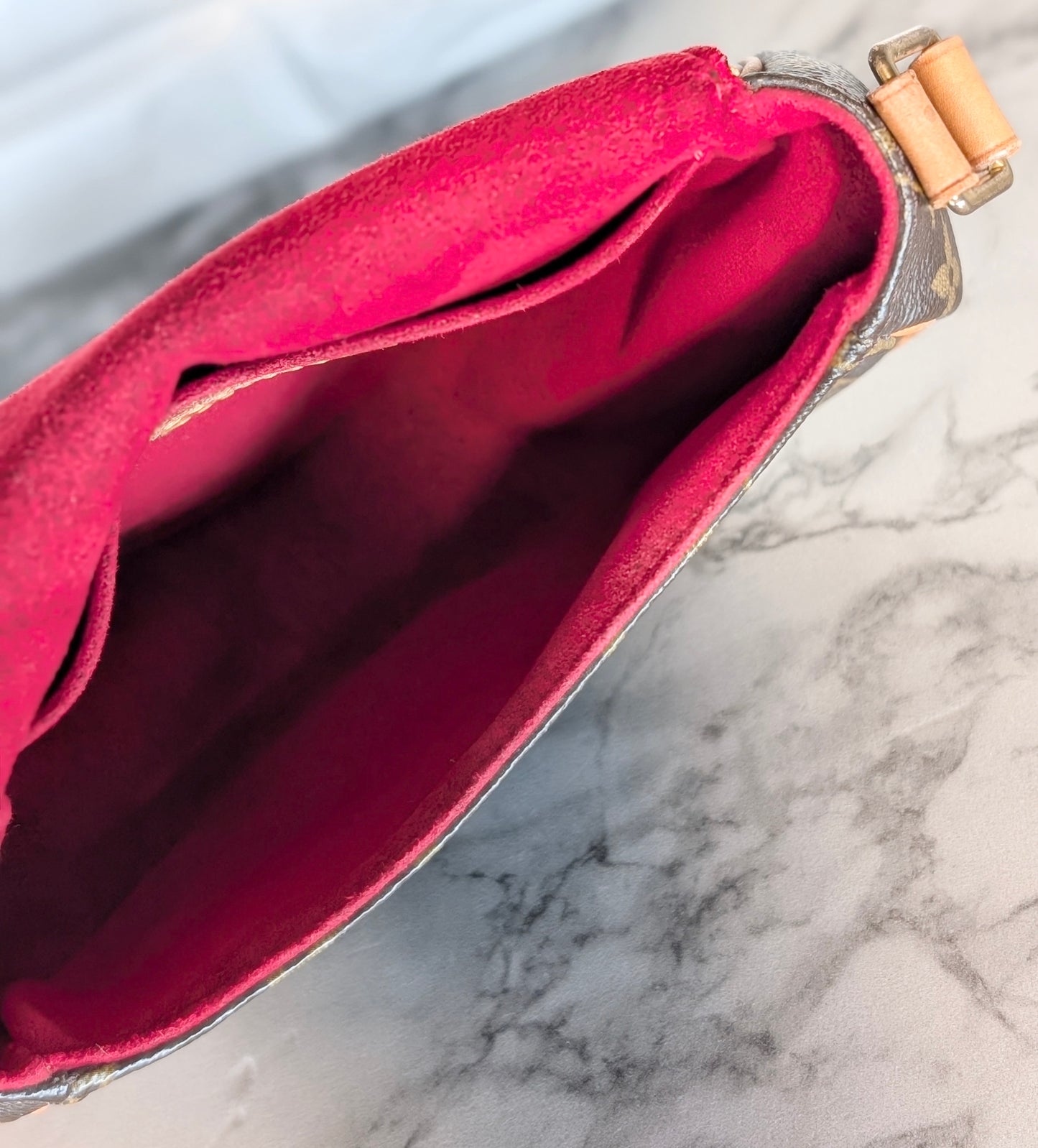 Louis Vuitton Tambourine - Monogram Canvas