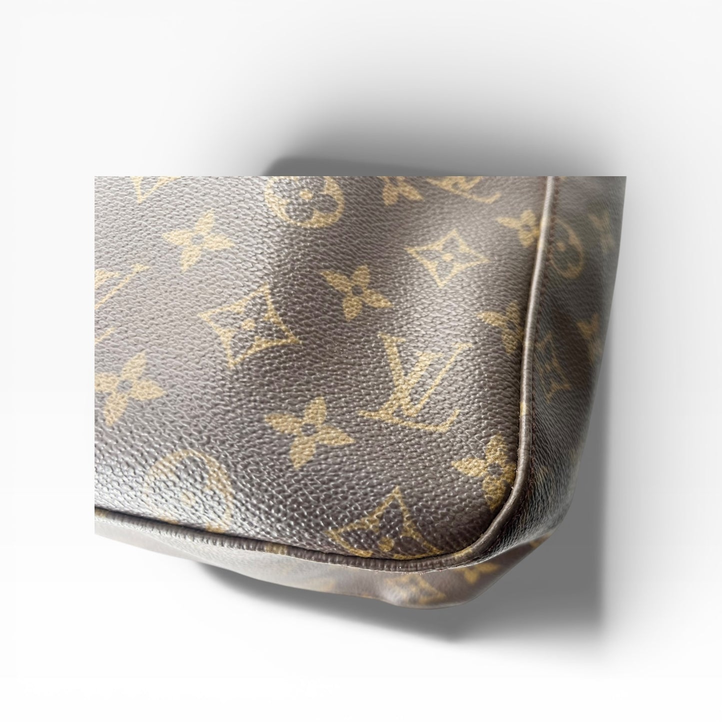 Louis Vuitton Looping GM - Monogram Canvas