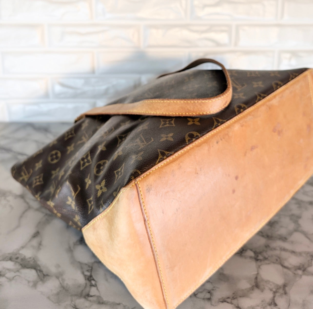 Louis Vuitton Cabas Mezzo - Monogram Canvas