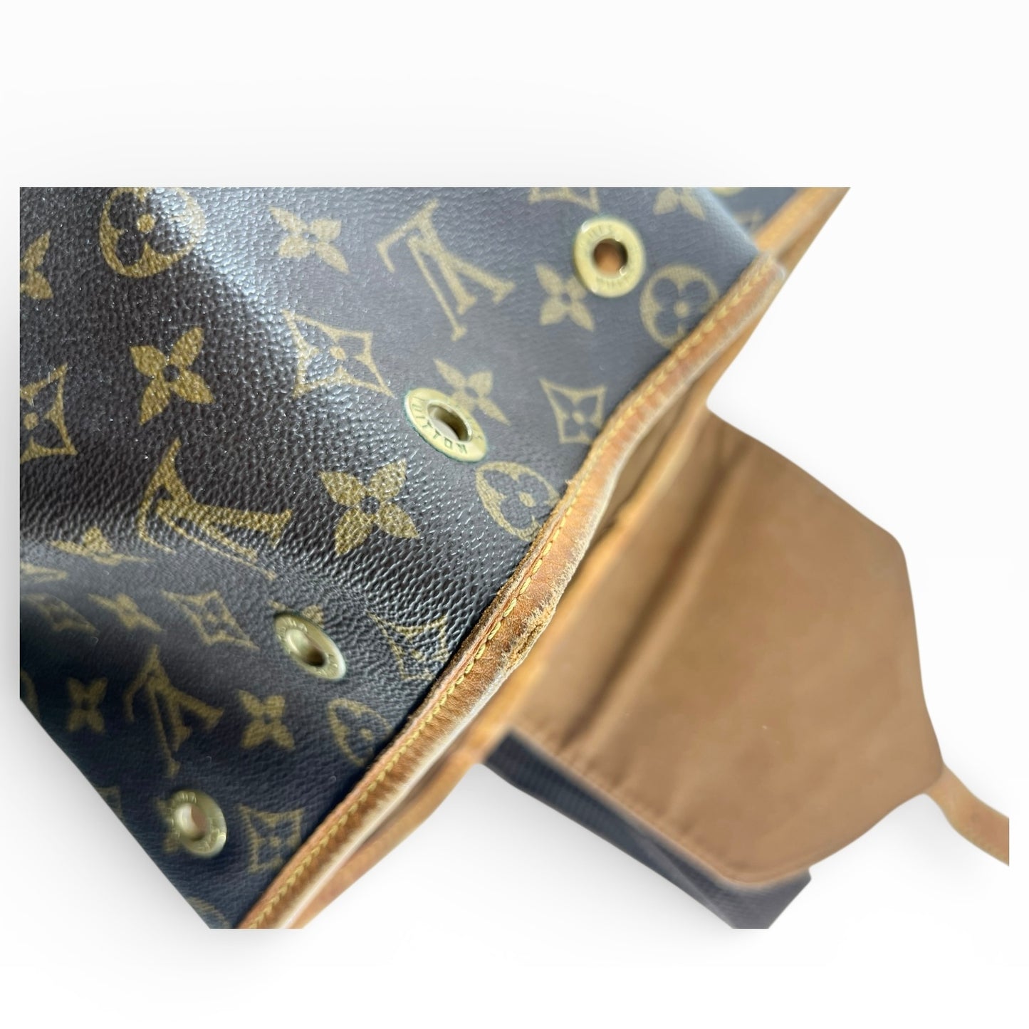 Louis Vuitton Montsouris GM - Monogram Canvas