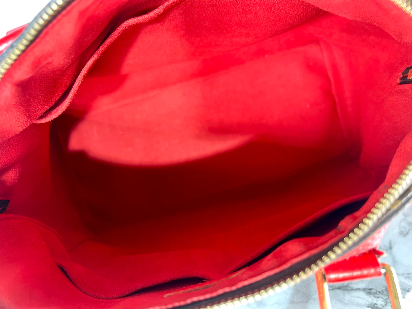 Louis Vuitton Retiro NM - Monogram Canvas / Rot