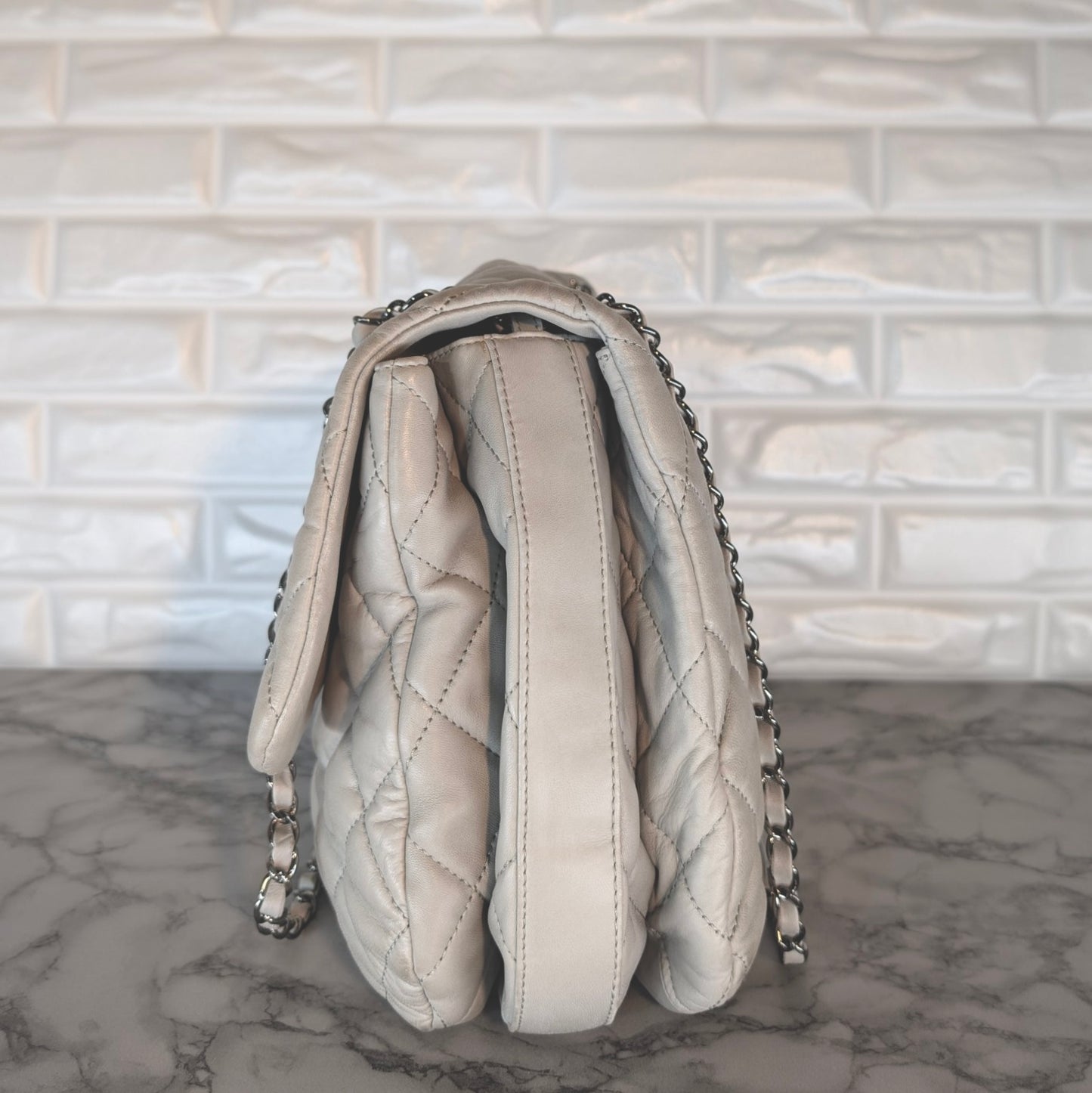 Chanel Jumbo 3 Accordion Flap Bag - Lammleder Ruthenium