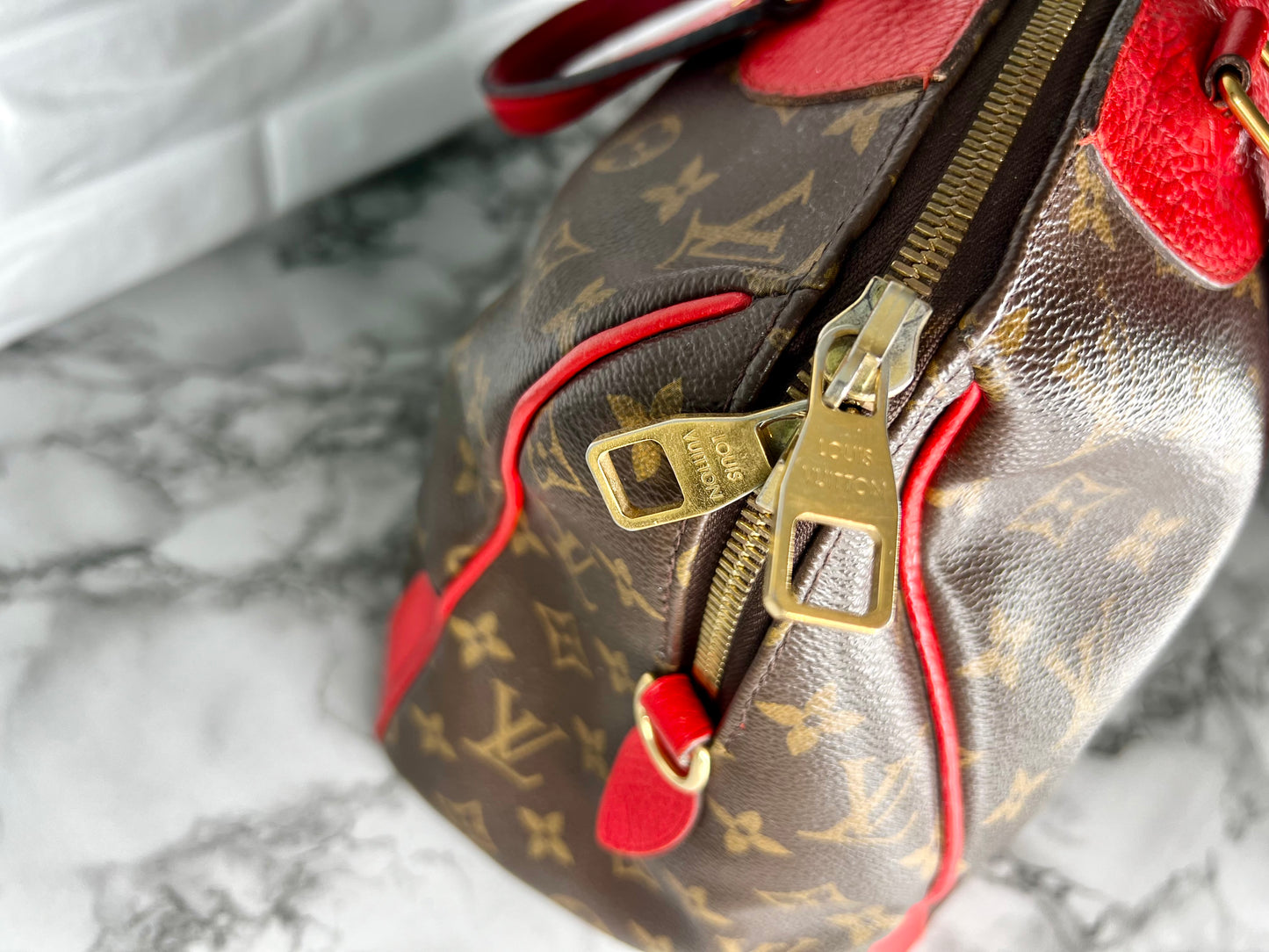 Louis Vuitton Retiro NM - Monogram Canvas / Rot