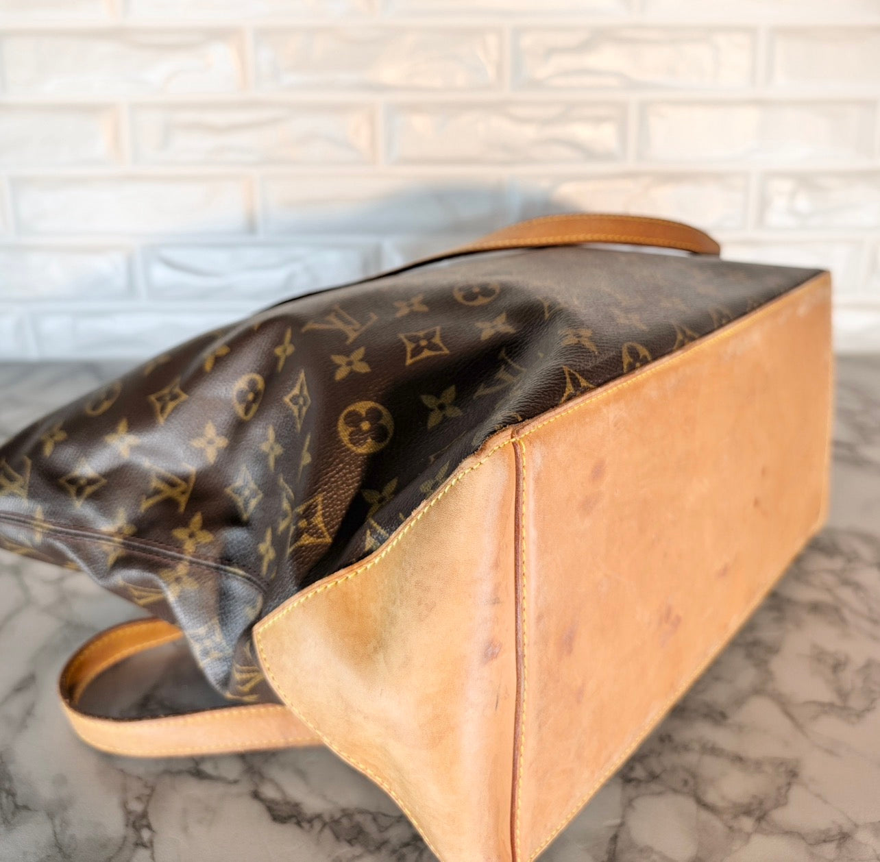 Louis Vuitton Cabas Mezzo - Monogram Canvas
