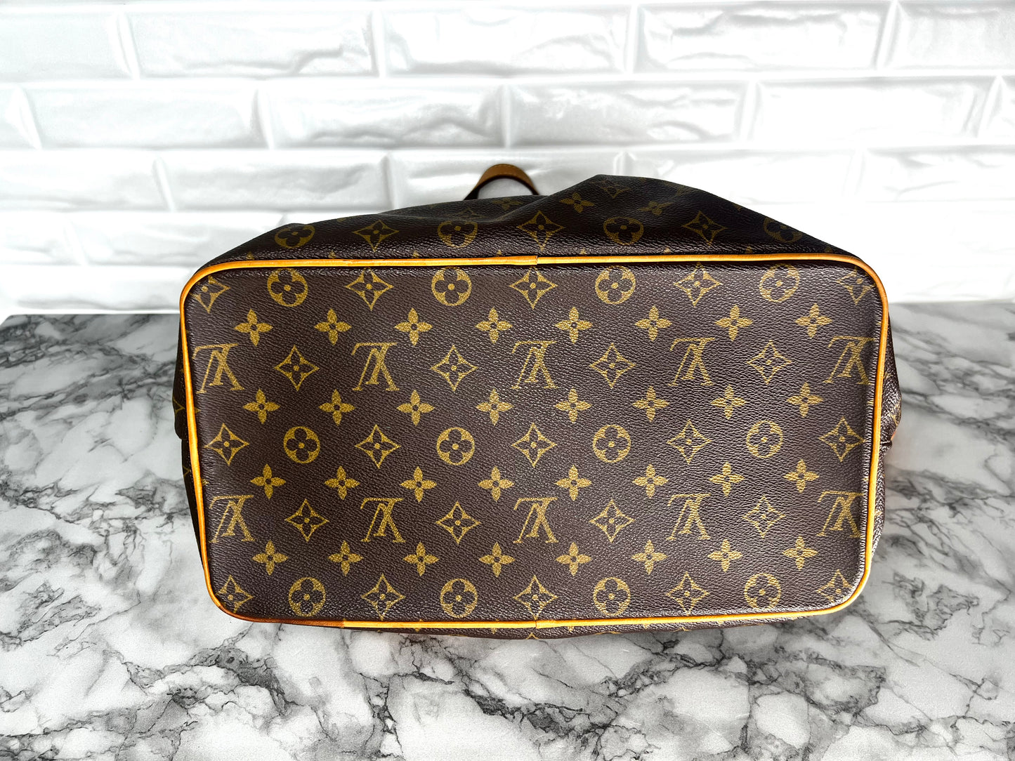 Louis Vuitton Palermo GM - Monogram Canvas