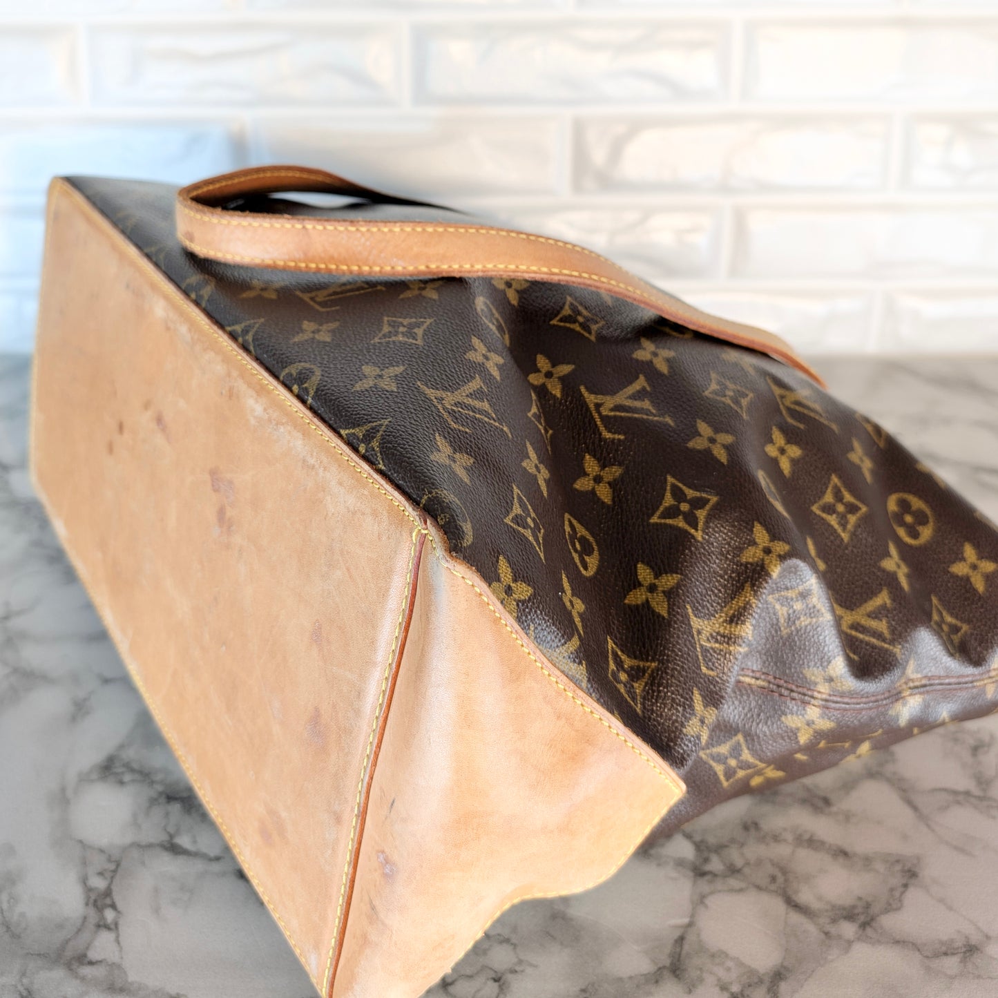 Louis Vuitton Cabas Mezzo - Monogram Canvas