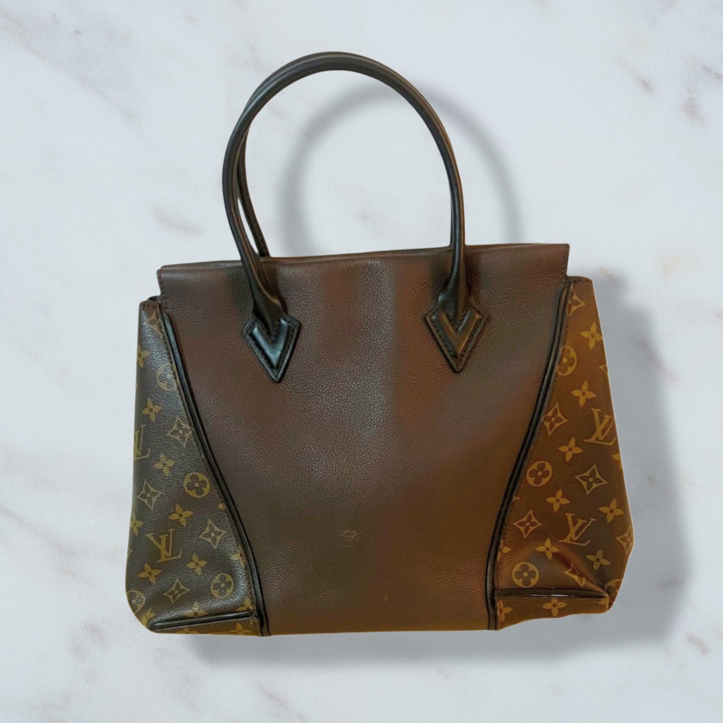 Louis Vuitton W Tote – Monogram Canvas und Veau Cachemire