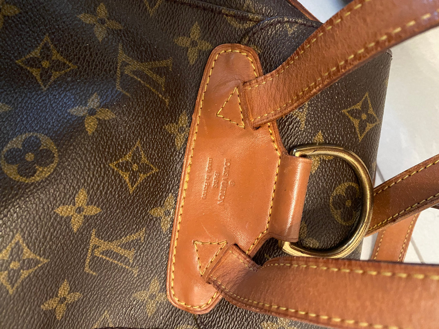 Louis Vuitton Montsouris MM Monogram Canvas