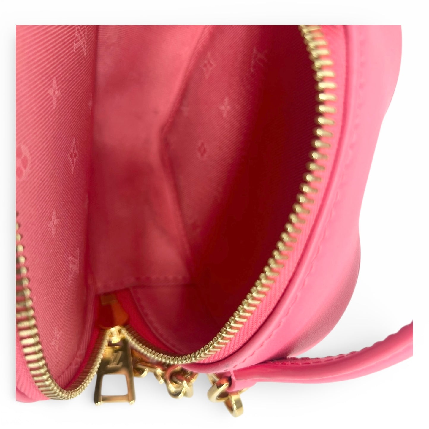 Louis Vuitton Pop My Heart Clutch – Bubblegram Edition