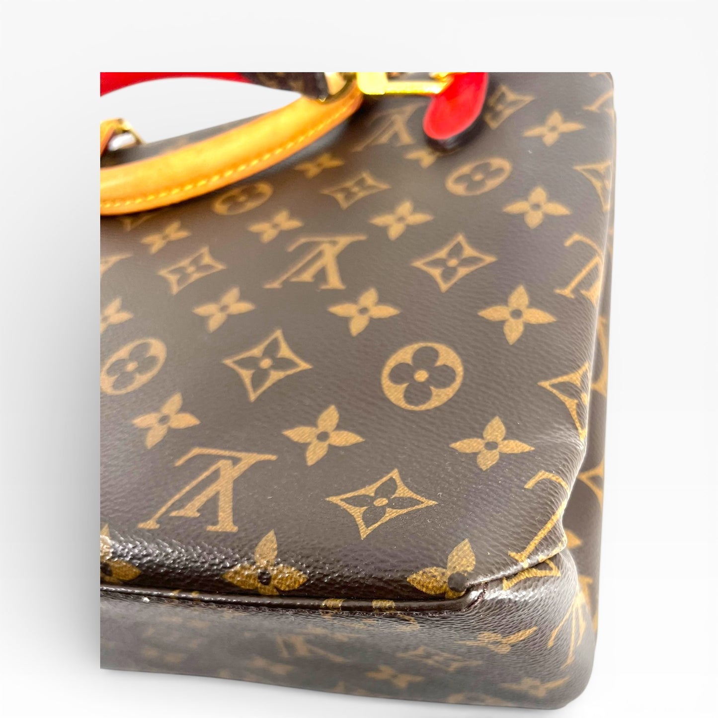 Louis Vuitton Marignan - Monogram Canvas