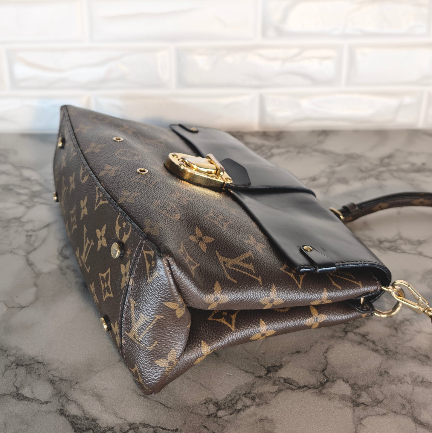 Louis Vuitton One Handle Flap Bag - Monogram Canvas