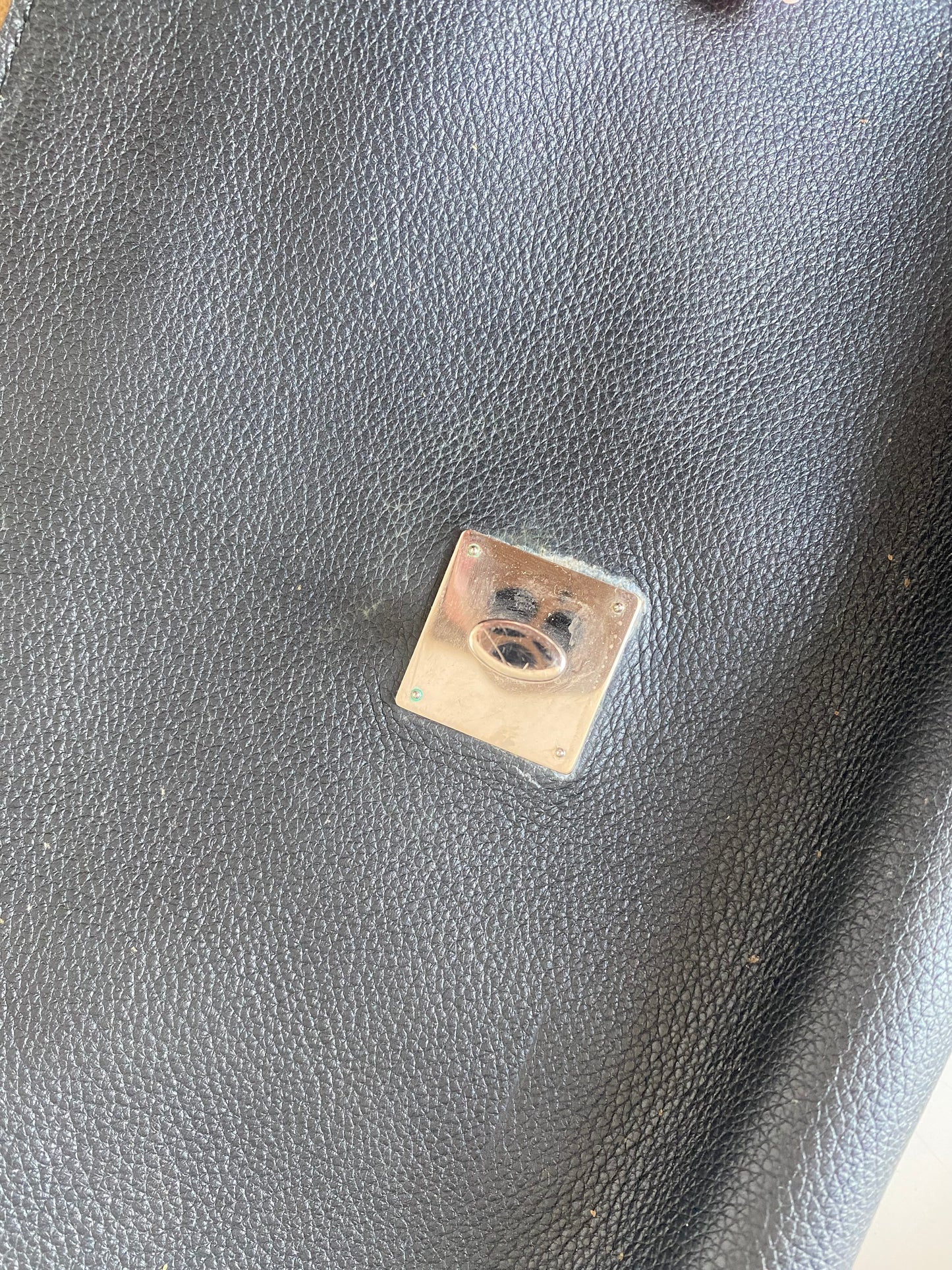 Louis Vuitton Lock Me II